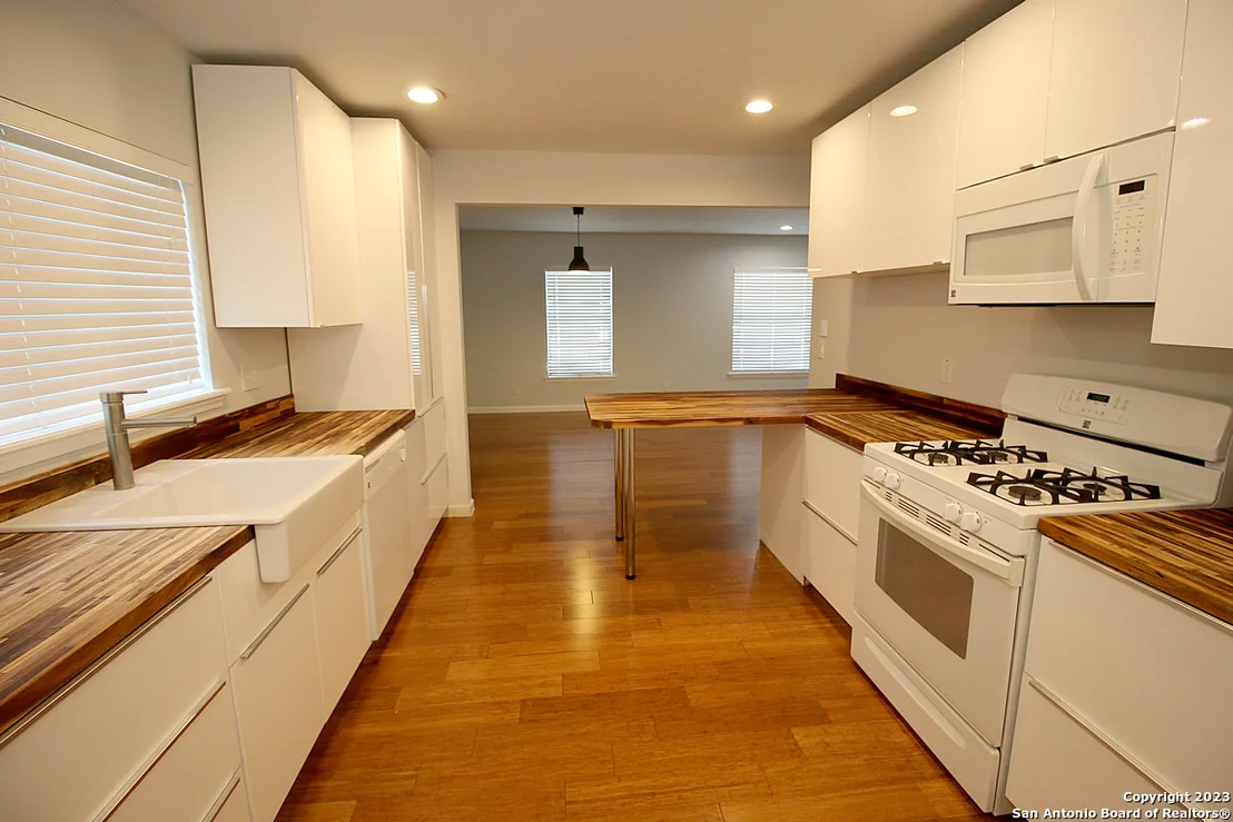 Photo of 64 Vaughan Pl