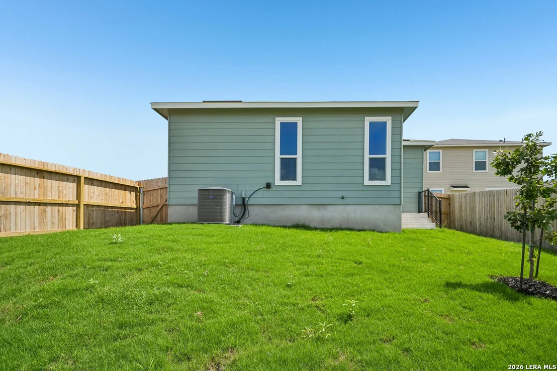 Photo of 10049 JAGGER AVENUE