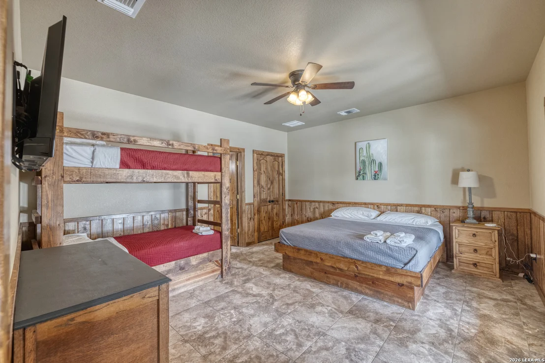 Photo of 274 Mountain Laurel