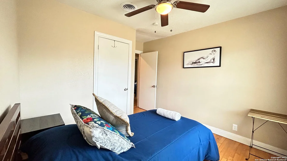 Photo of 1302 OBLATE DR