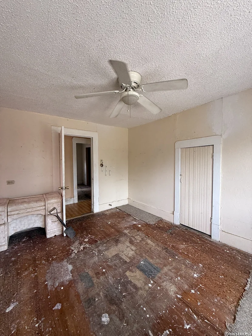 Photo of 210 Chicago Blvd