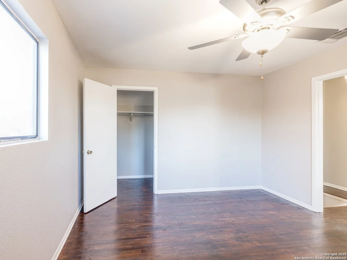 Photo of 302 REGENT