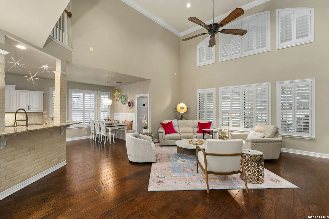 Photo of 2302 BLACKOAK BND