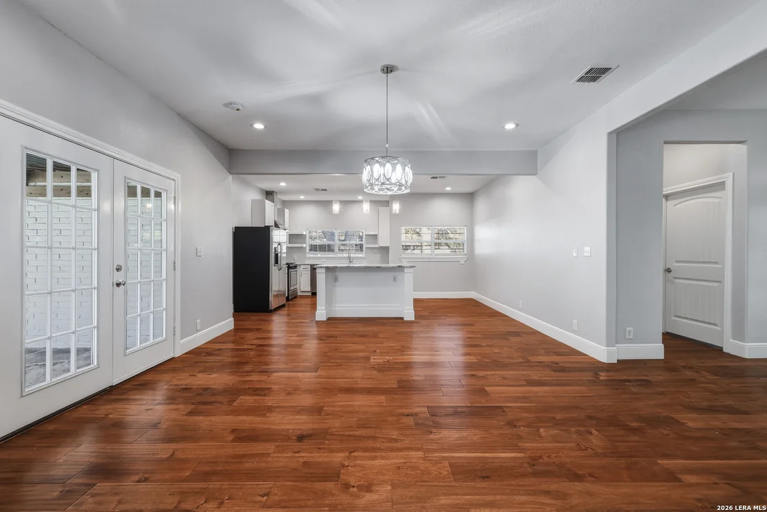 Photo of 825 Eventide