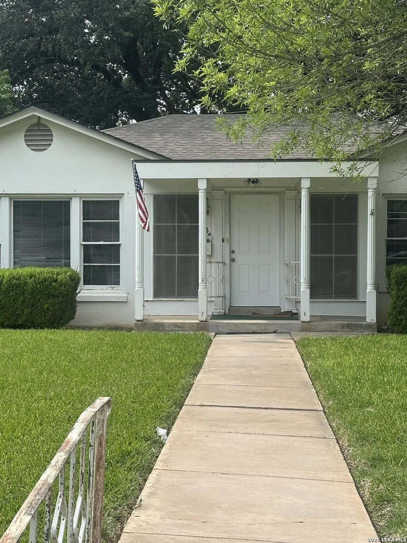 Photo of 844 Laurel