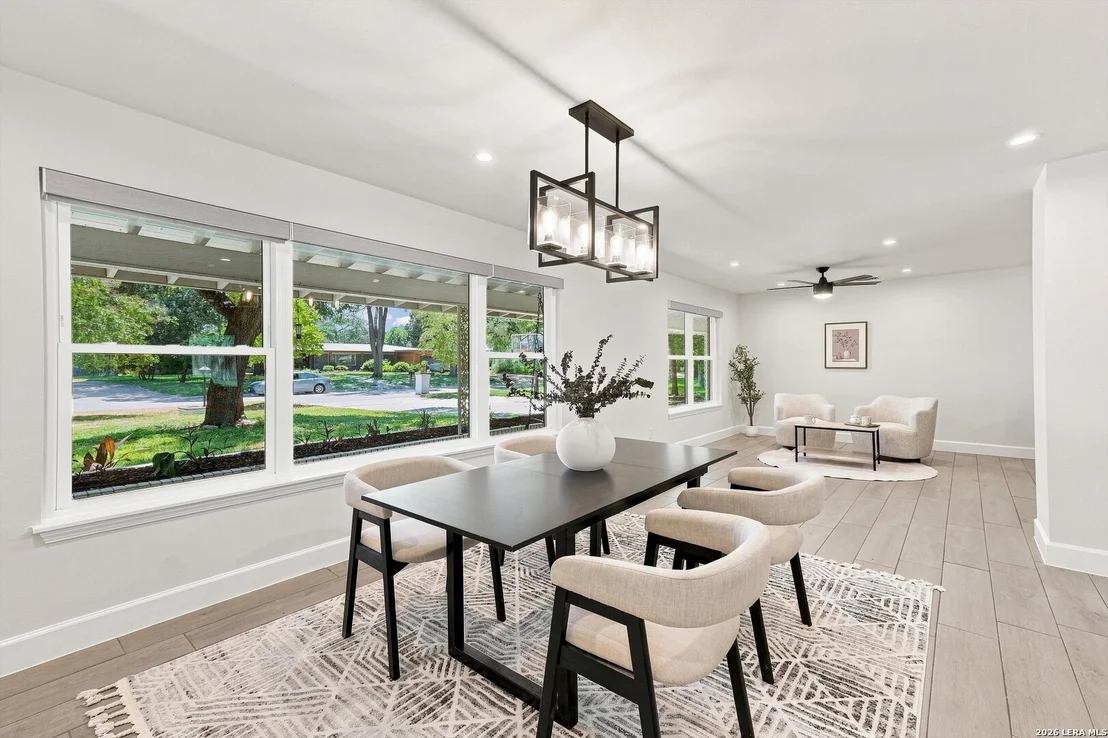 Photo of 217 Gardenview