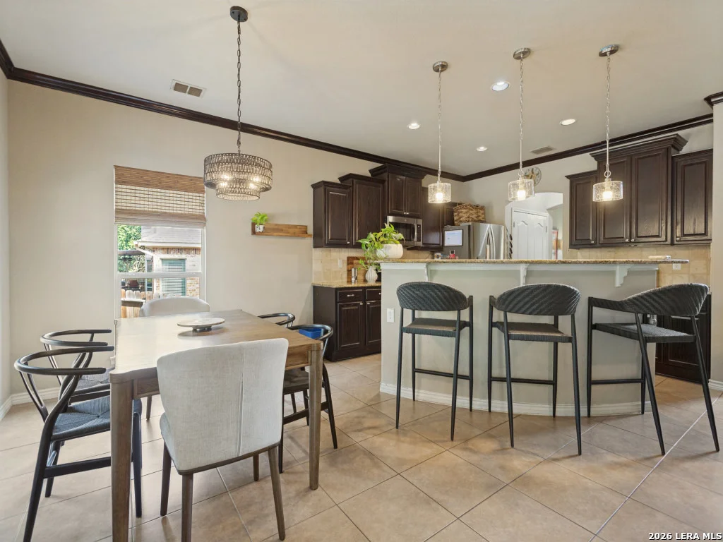 Photo of 21518 PROMONTORY CIR