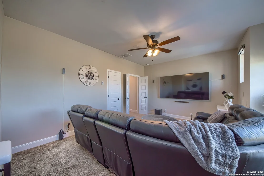 Photo of 950 Lone Cypress