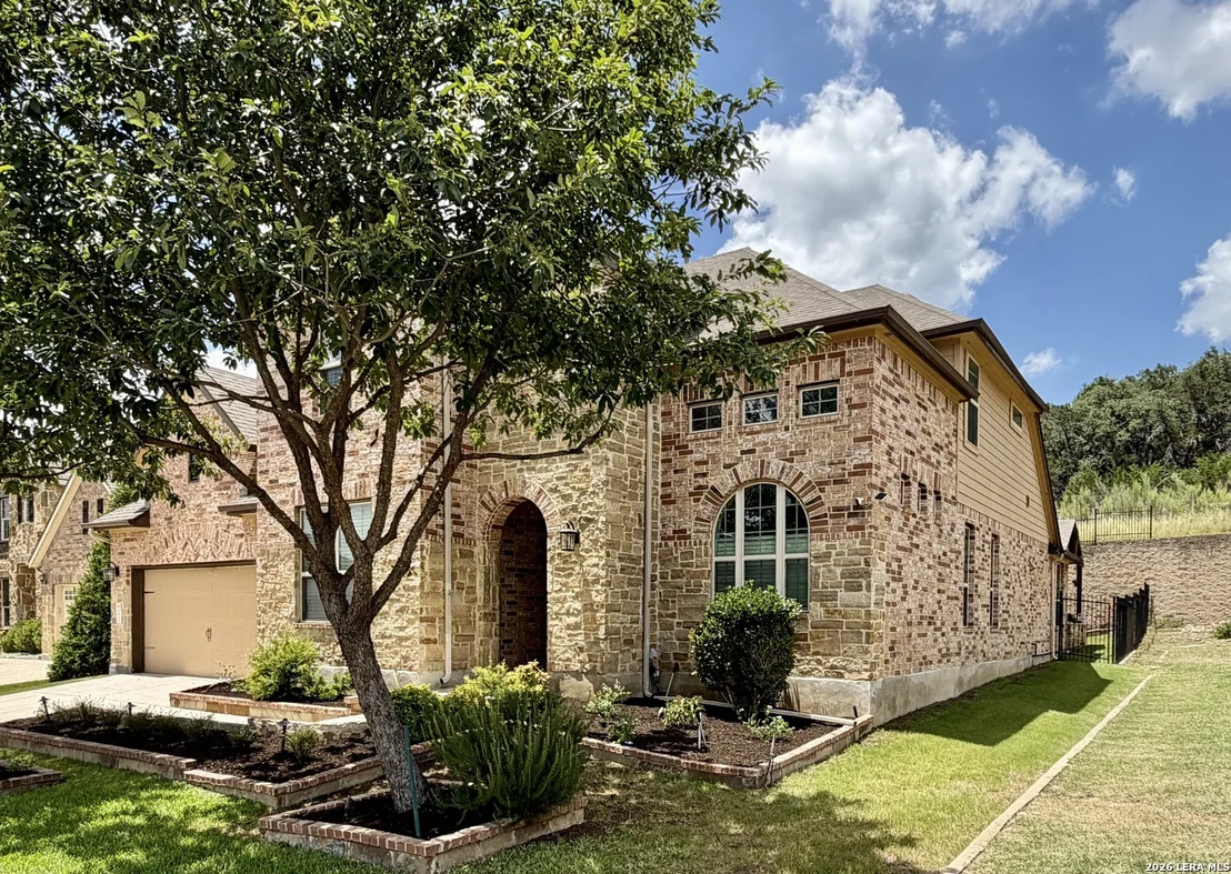 Photo of 923 Dulce Vista