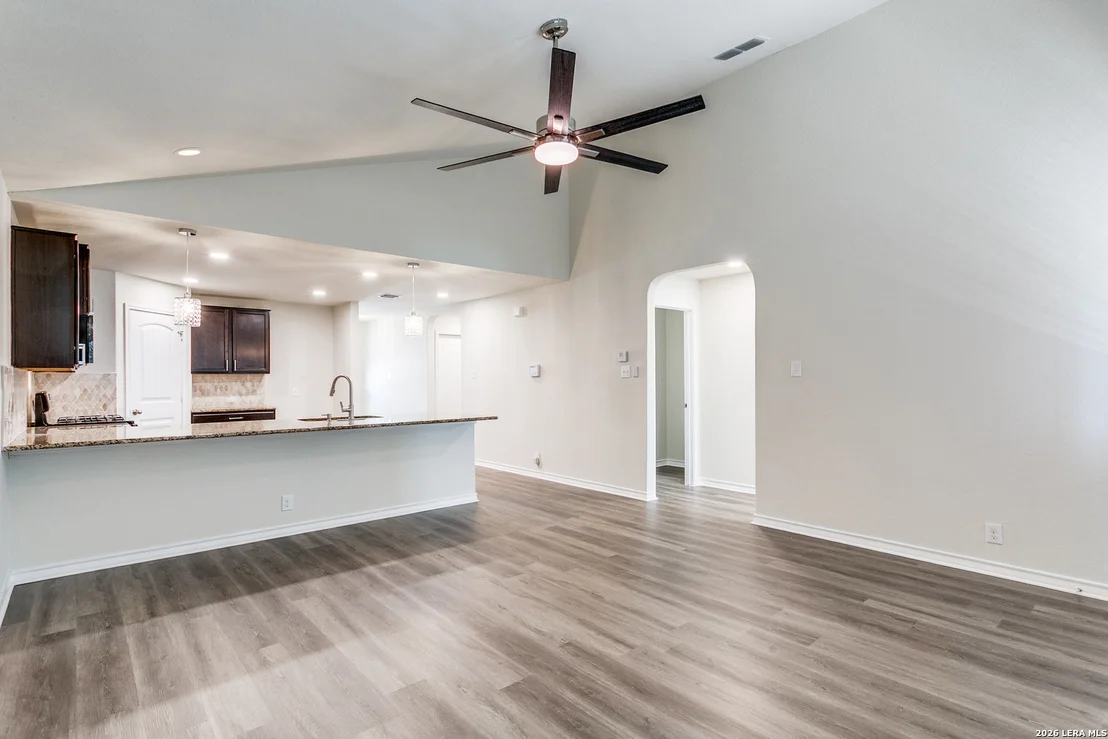 Photo of 2915 SUNSET BEND
