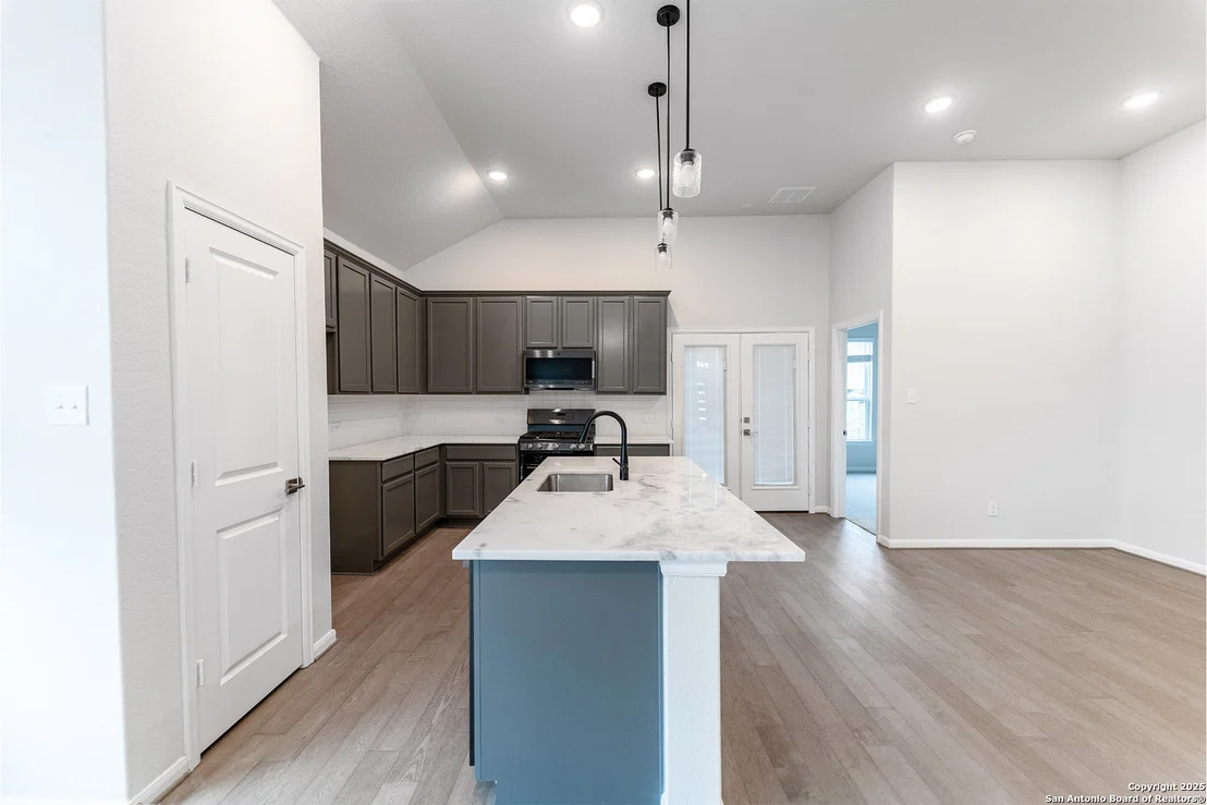 Photo of 4910 Midland Drive