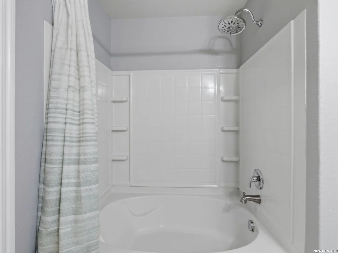 Photo of 414 WALNUT CRST