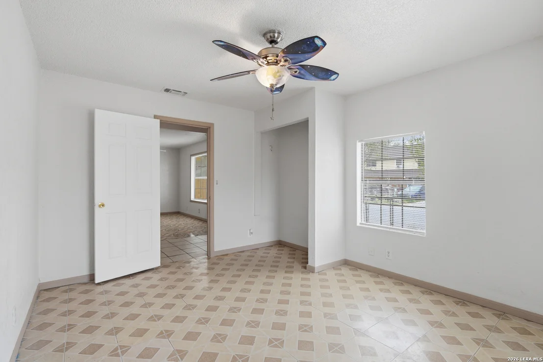 Photo of 1721 Brunswick Blvd.