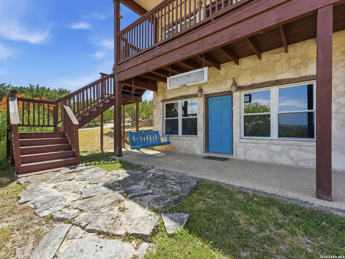 Photo of 412 Bear Springs Trl