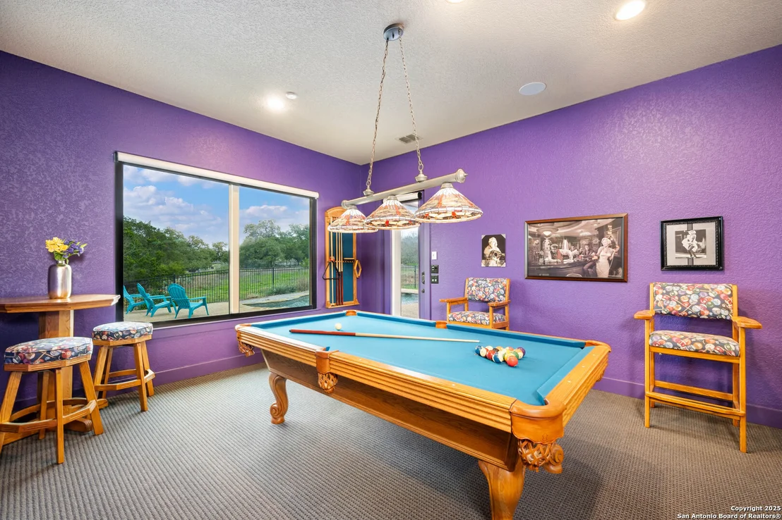 Photo of 832 oak bluff