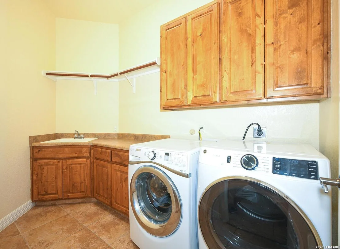 Photo of 2518 Huebner Park
