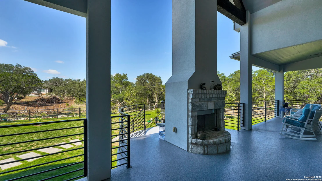 Photo of 1231 Smoky Loop Rd