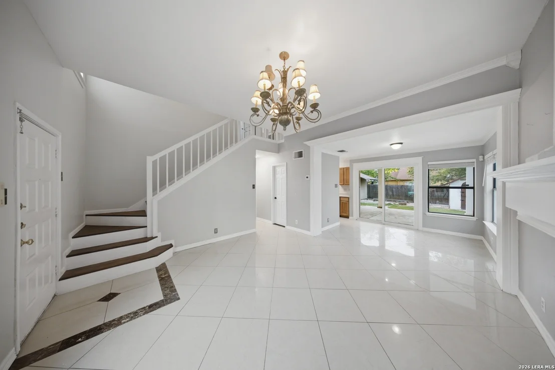 Photo of 10207 Aurora Fld
