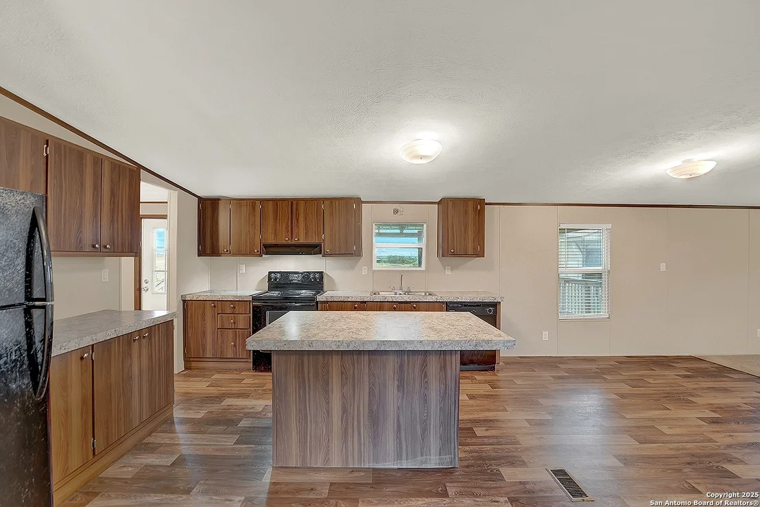 Photo of 1640 WOSNIG RD