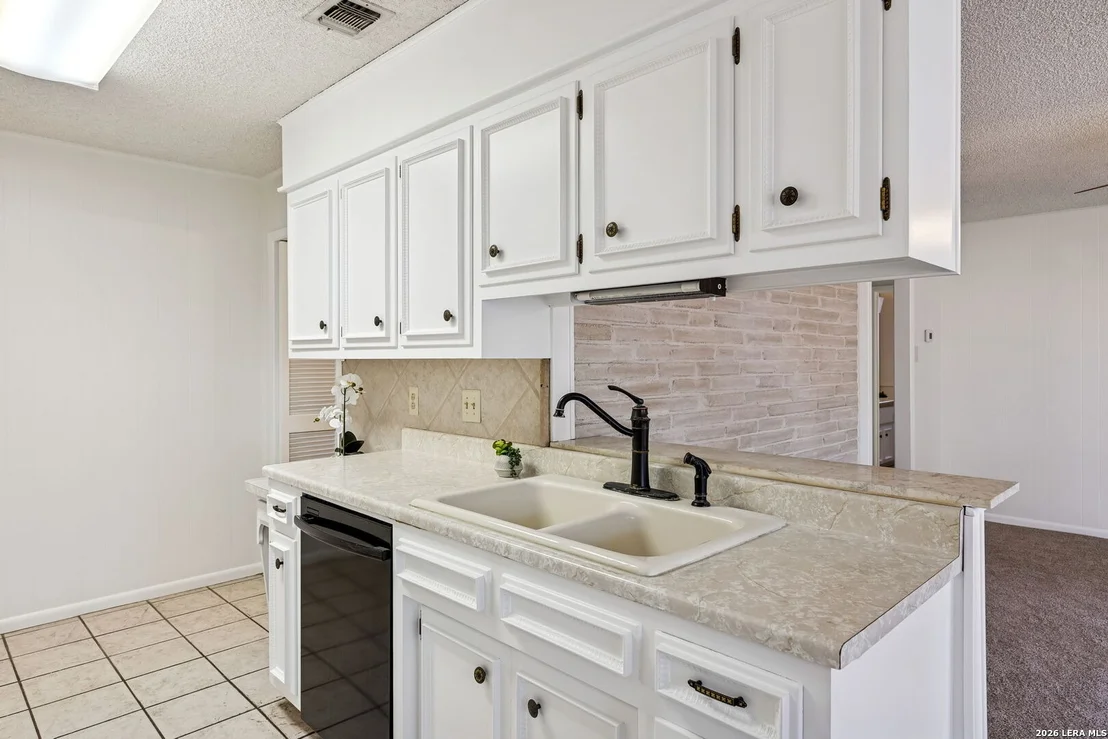 Photo of 3619 Mapleton