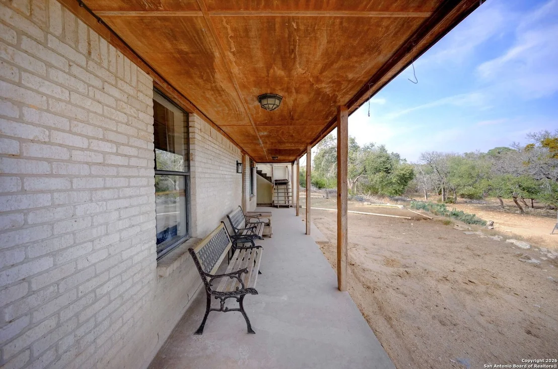 Photo of 1405 FOREST VIEW DR