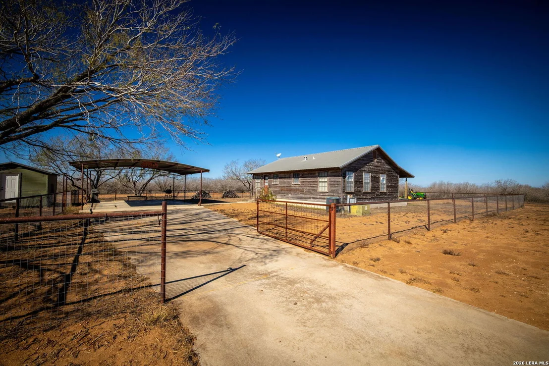 Photo of 320 county road 341
