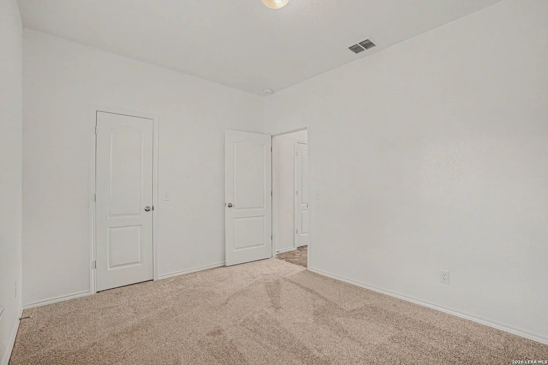 Photo of 8410 Puente