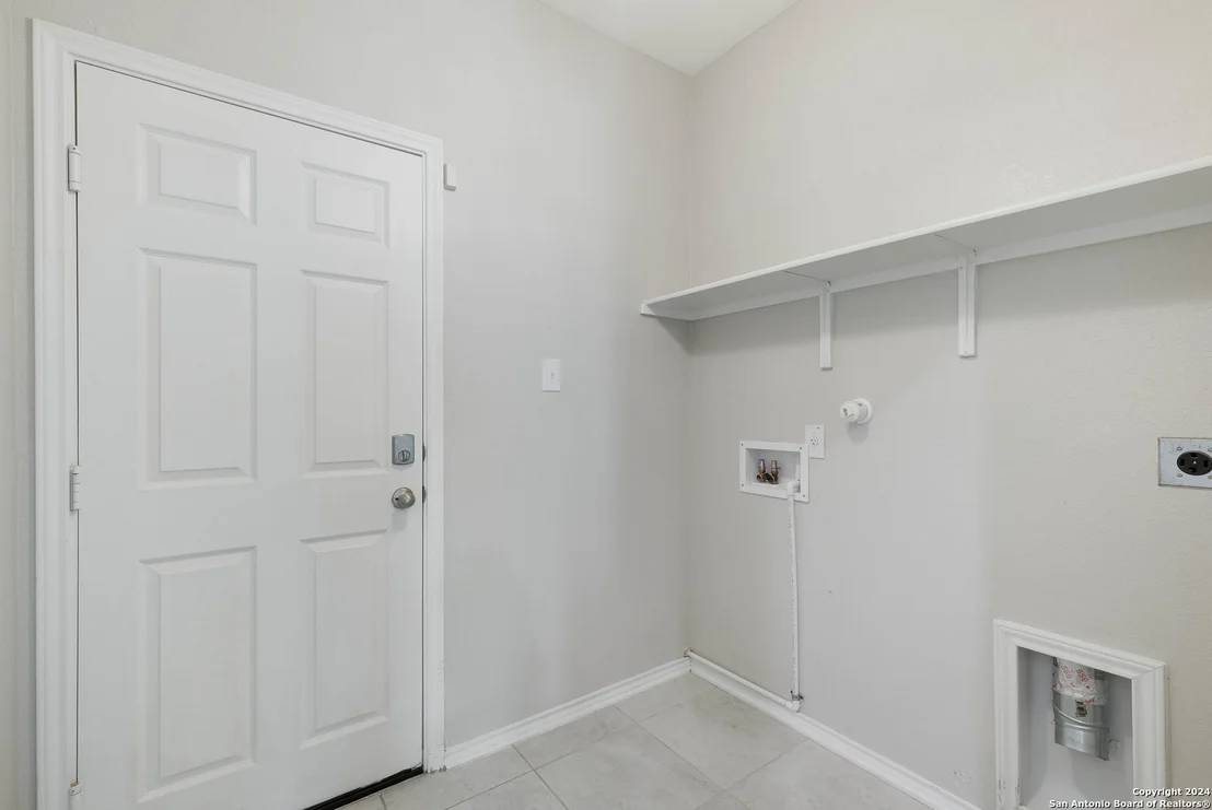 Photo of 8102 ASSUMPTION DR