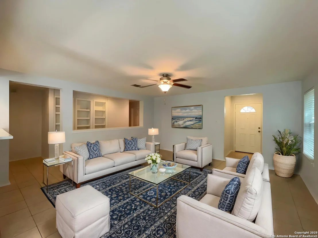 Photo of 4418 Semora Oak