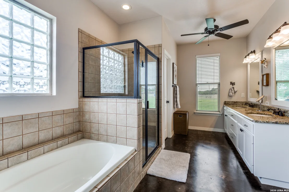 Photo of 106 RIVER MOUNTAIN DR