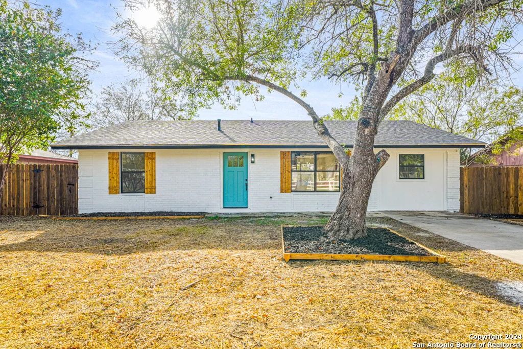 Photo of 1104 WALNUT