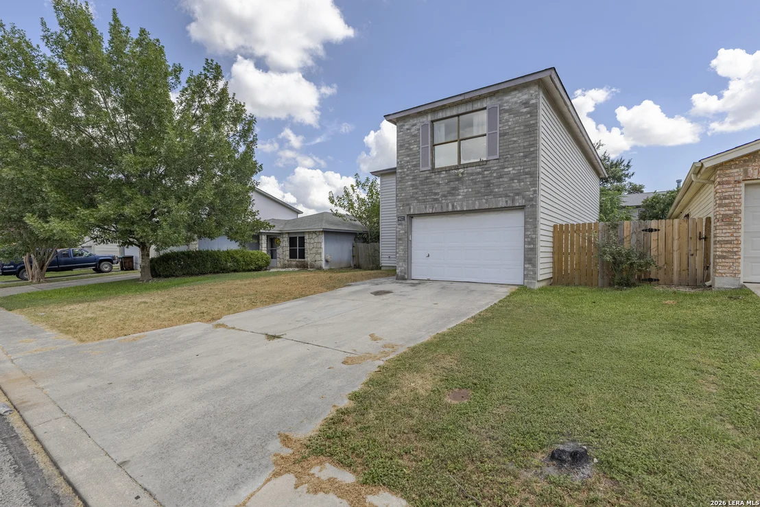 Photo of 6822 Misty Field Dr