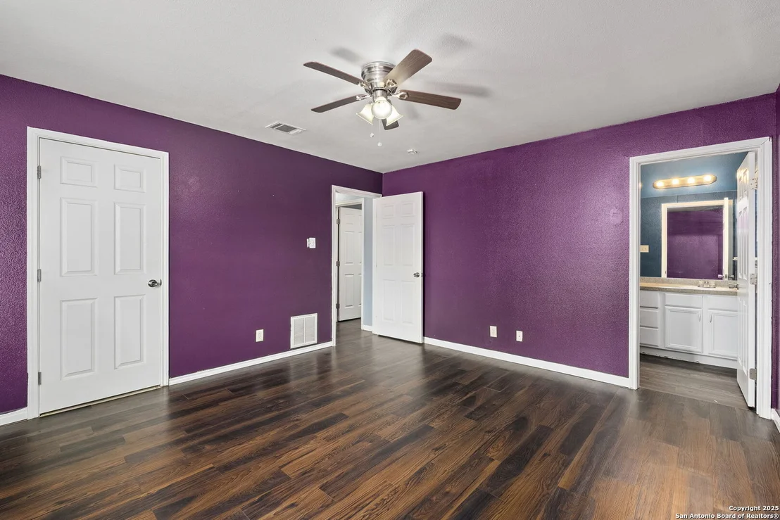 Photo of 5927 Tree View
