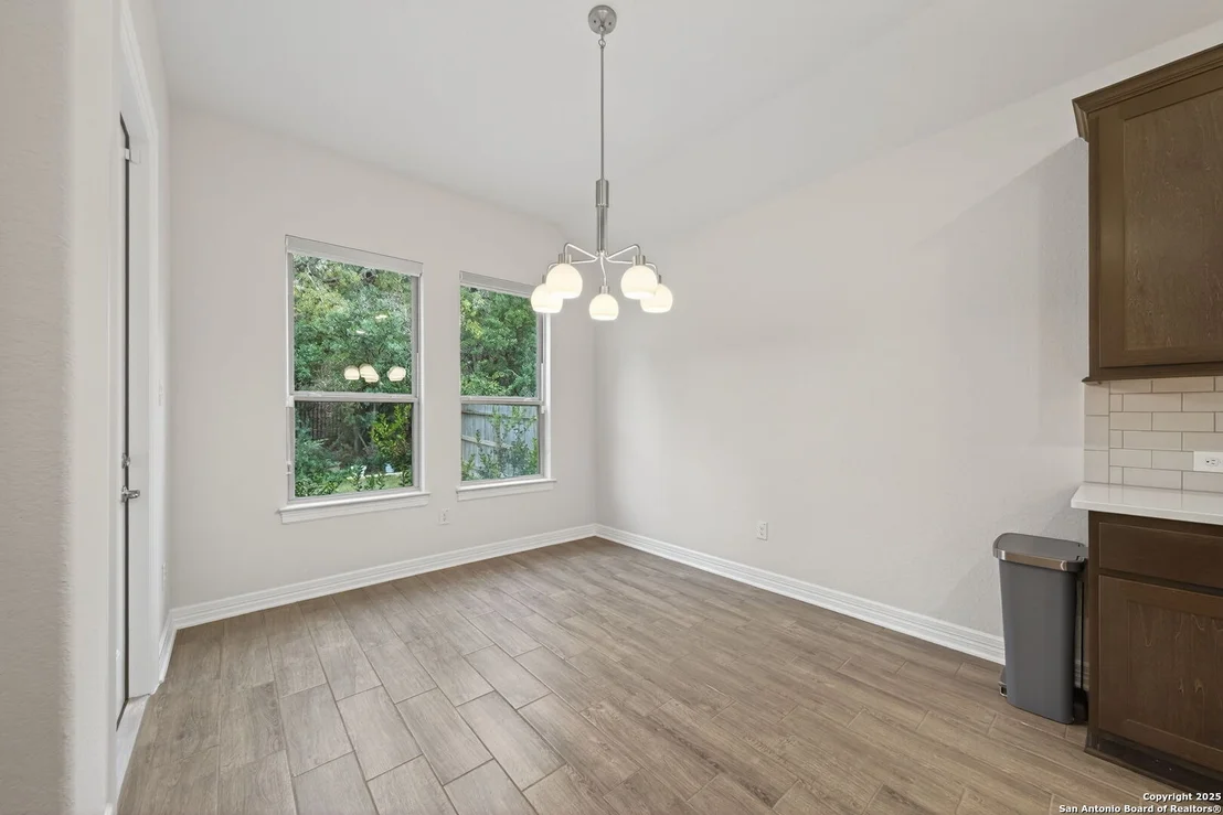 Photo of 123 Low Meadow