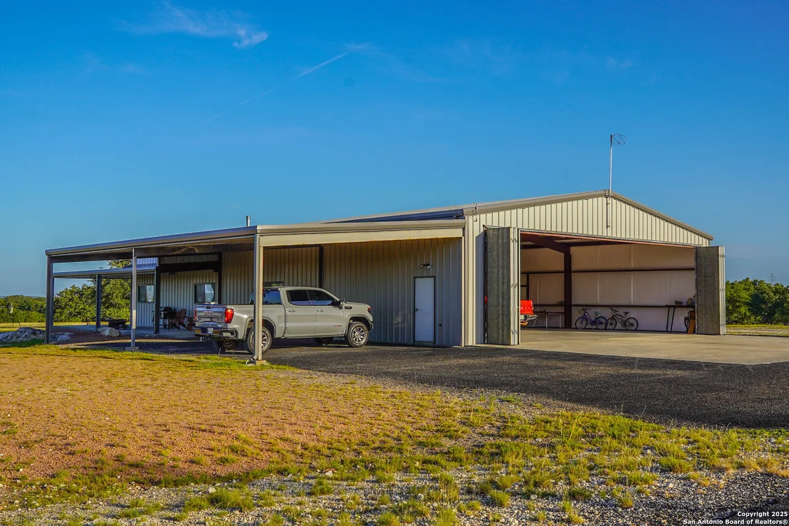 Photo of 13105 I-10 Service Rd