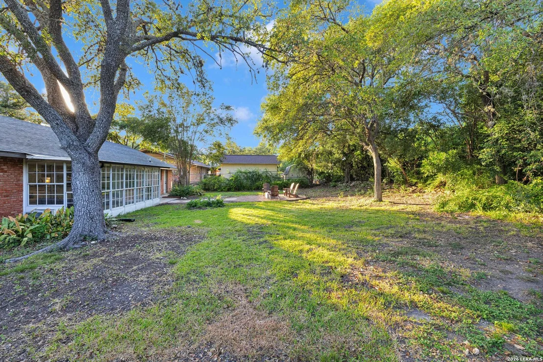 Photo of 127 Highview Dr