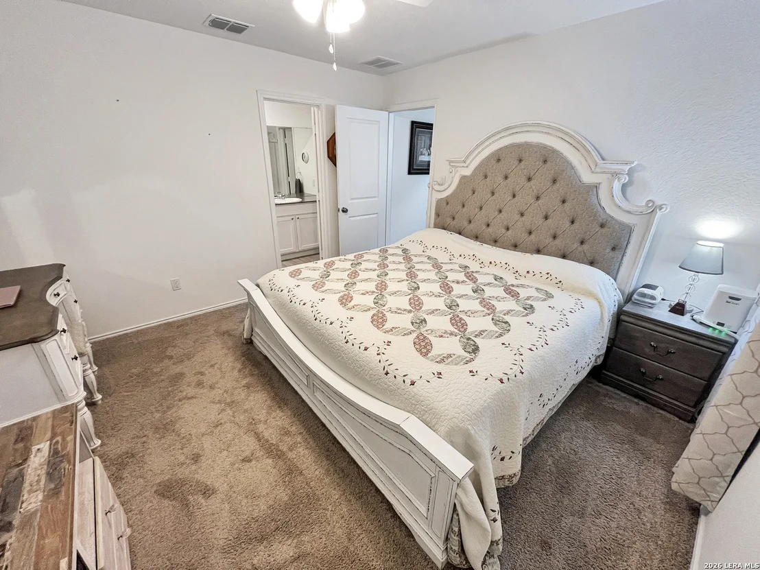 Photo of 1072 Shutter Way