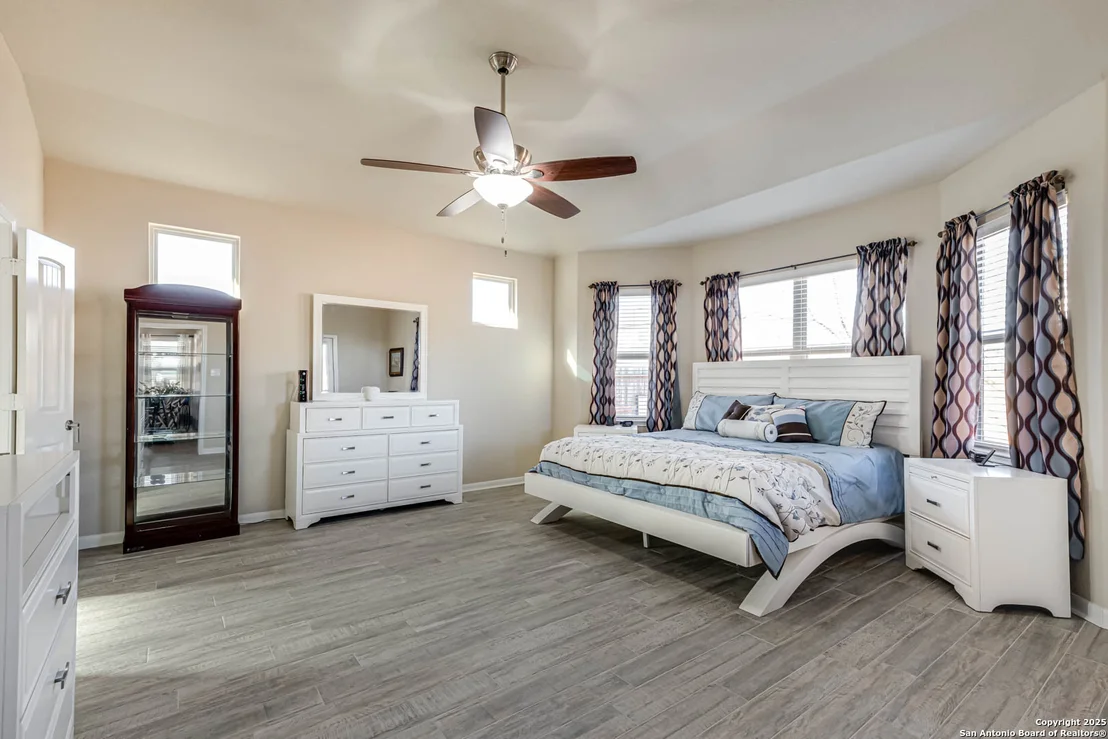 Photo of 8439 MEADOW PLNS