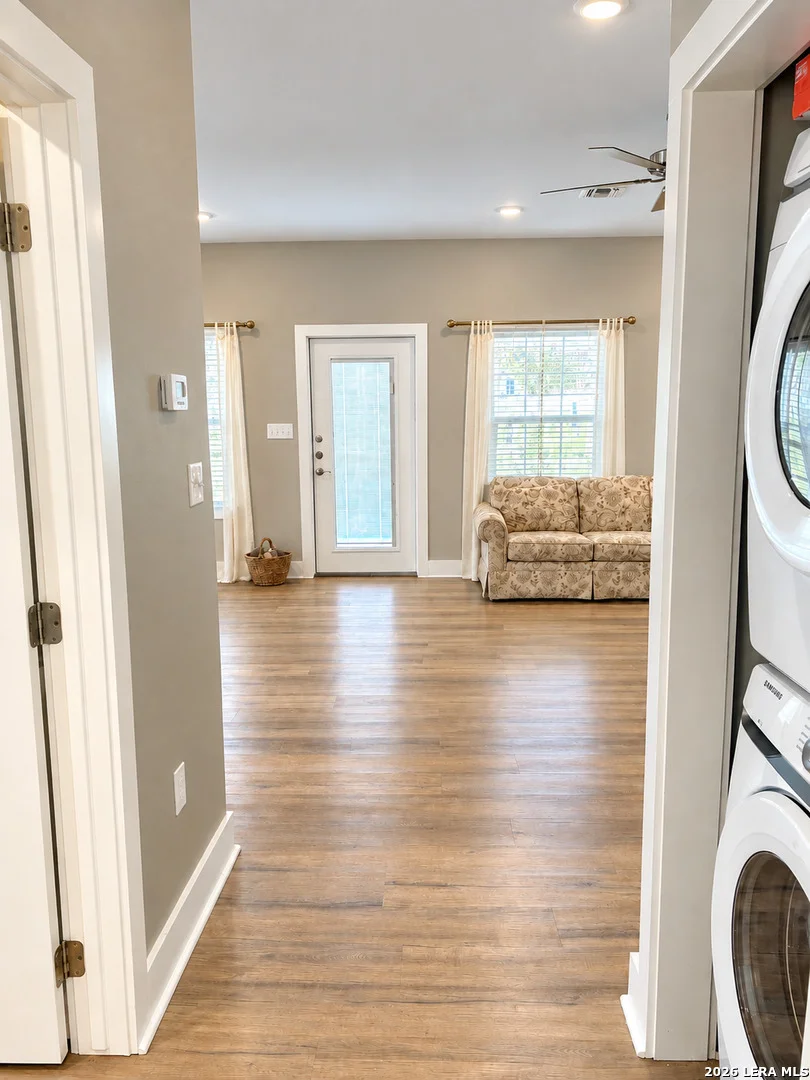 Photo of 137 OASIS CIR