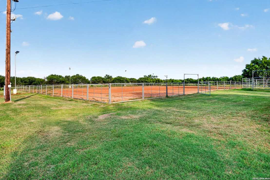 Photo of 1260 County Road 361