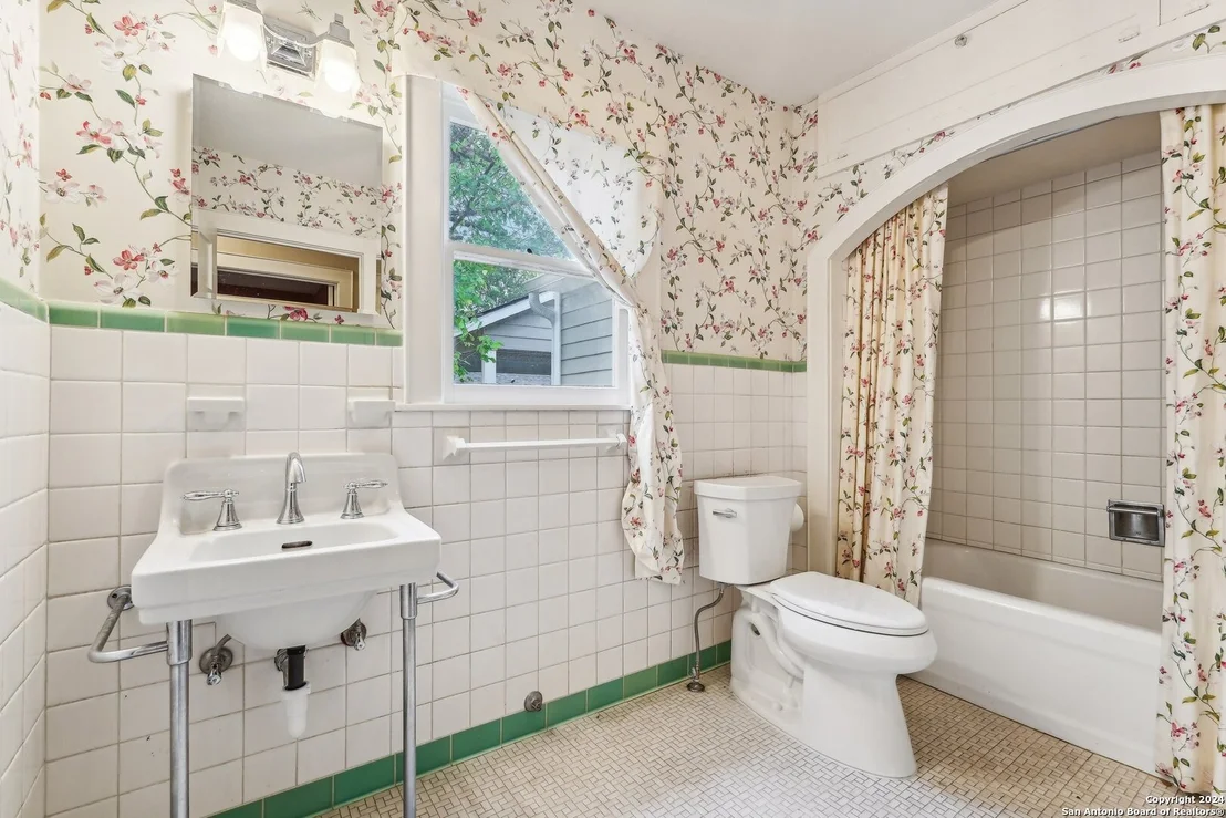 Photo of 913 Jackson Rd