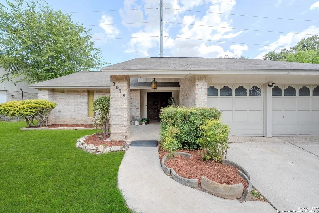 Photo of 7038 Forest Meadow