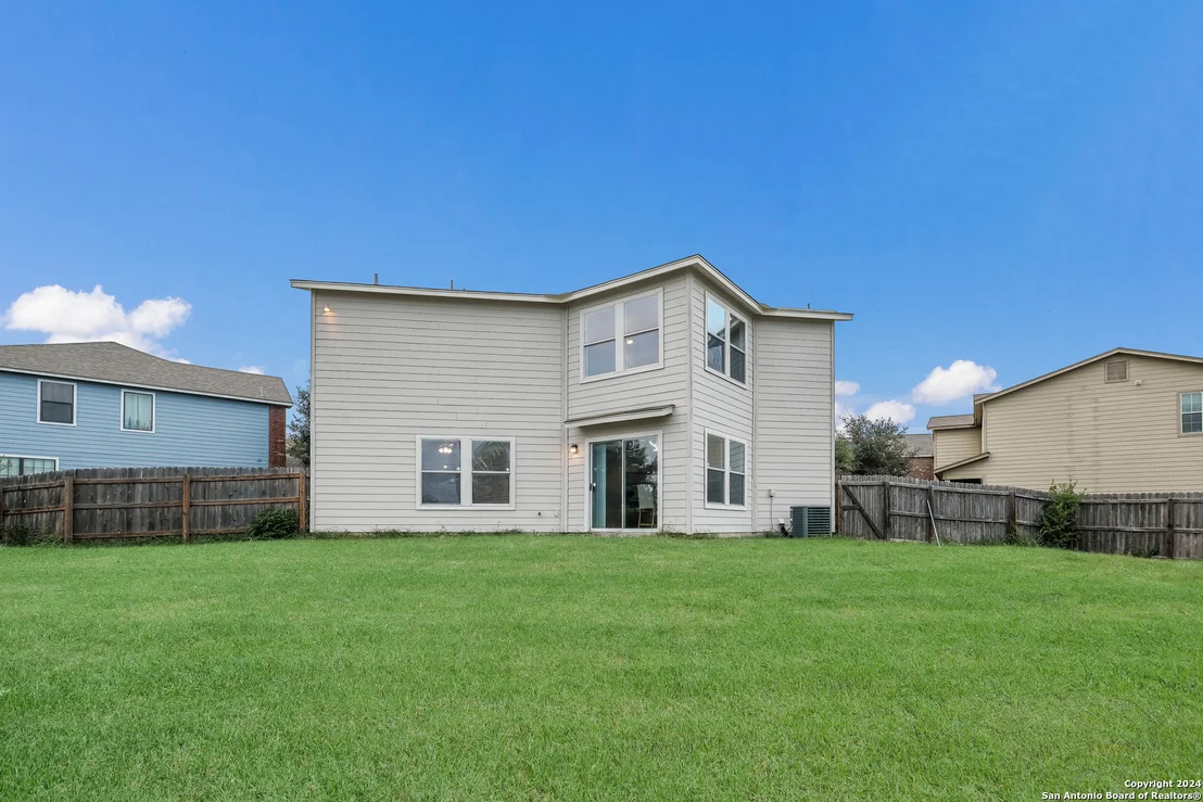 Photo of 8902 Catkin Meadow