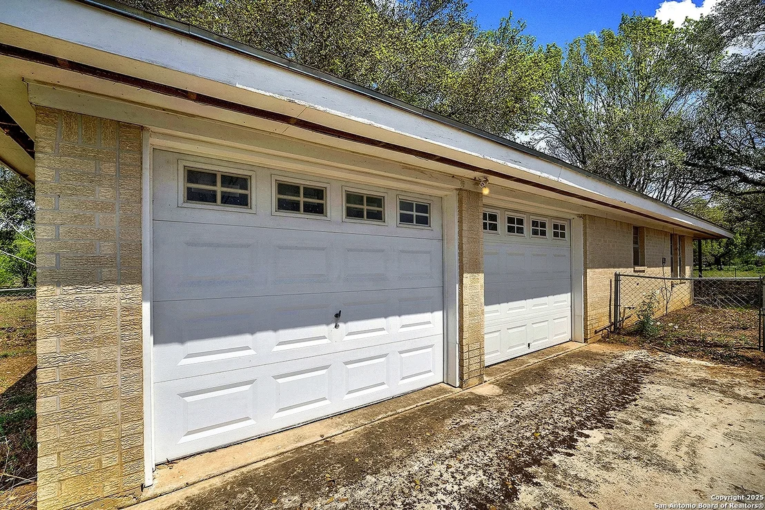 Photo of 1212 County Road 337