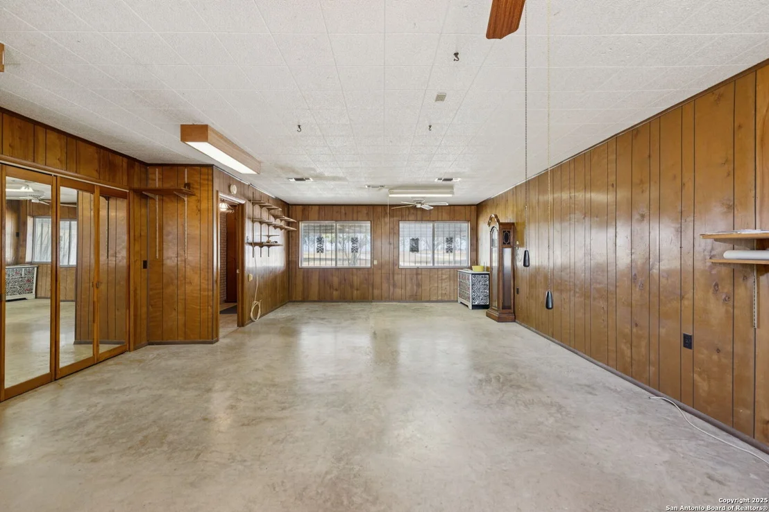 Photo of 8677 Kirkner RD