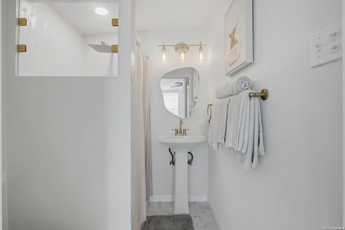 Photo of 414 Clower