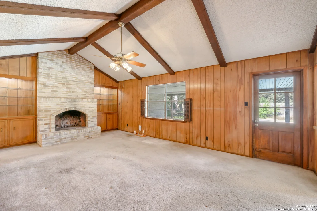 Photo of 449 GOLFCREST