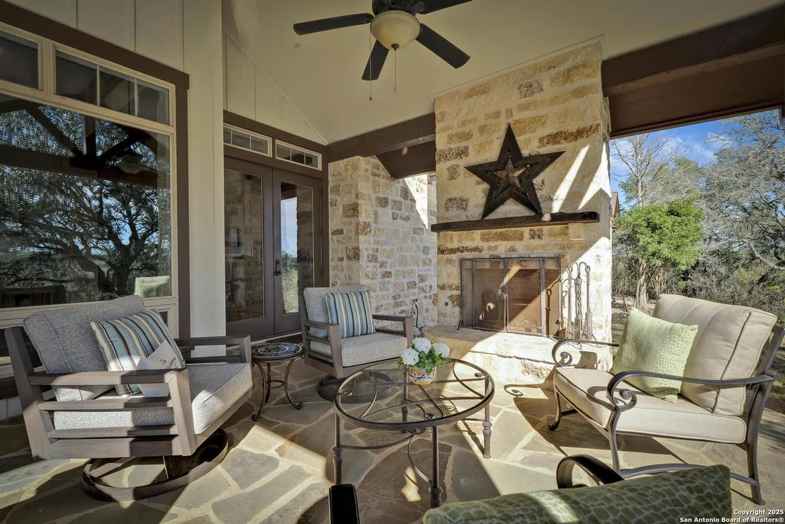 Photo of 107 LEGACY POINTE