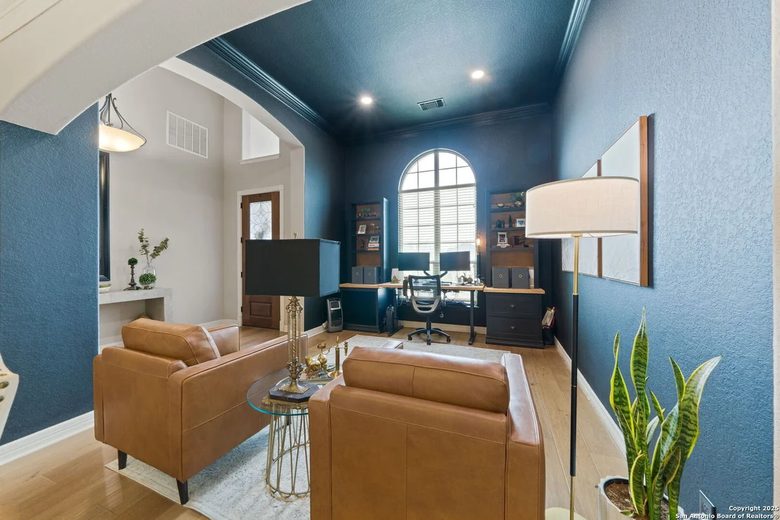 Photo of 24131 Canyon Row