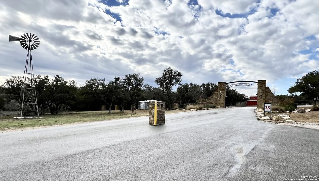 Photo of LOT 134 Falling Oak Dr